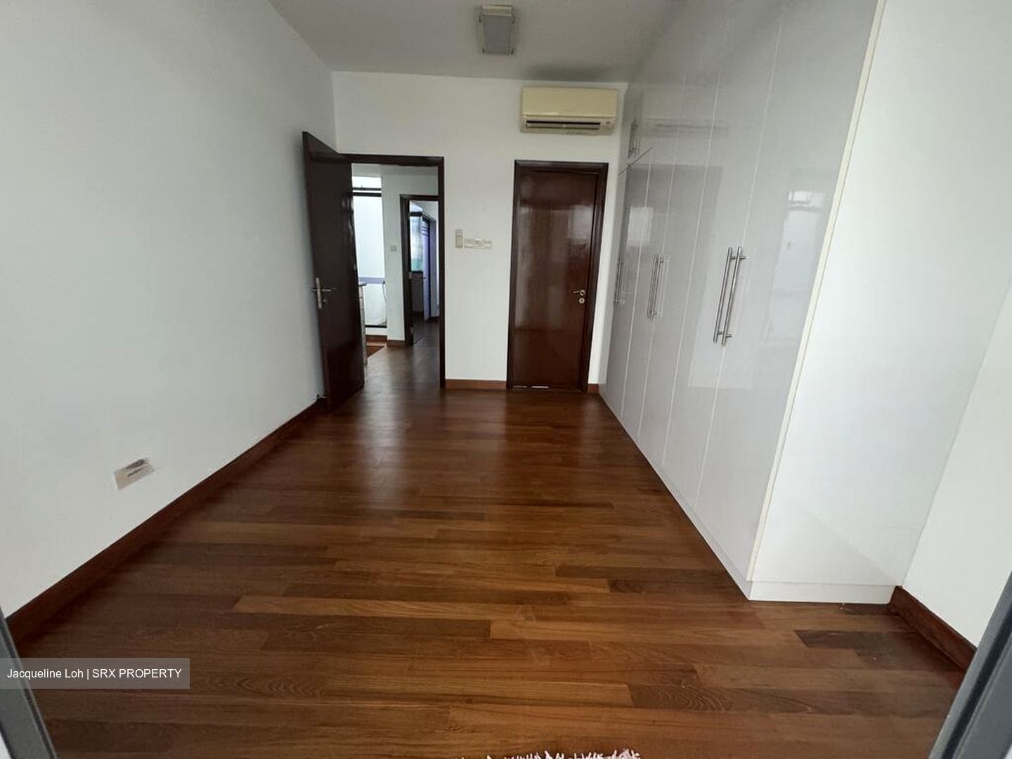 Jalan Limau Nipis (D16), Terrace #520259931